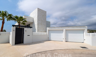 Modernistische luxevilla te koop met magnifiek uitzicht op zee en op de golfbaan in Benahavis - Marbella 54470 