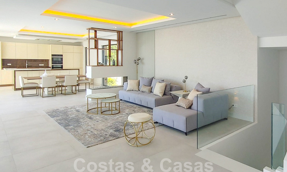Modernistische luxevilla te koop met magnifiek uitzicht op zee en op de golfbaan in Benahavis - Marbella 54475