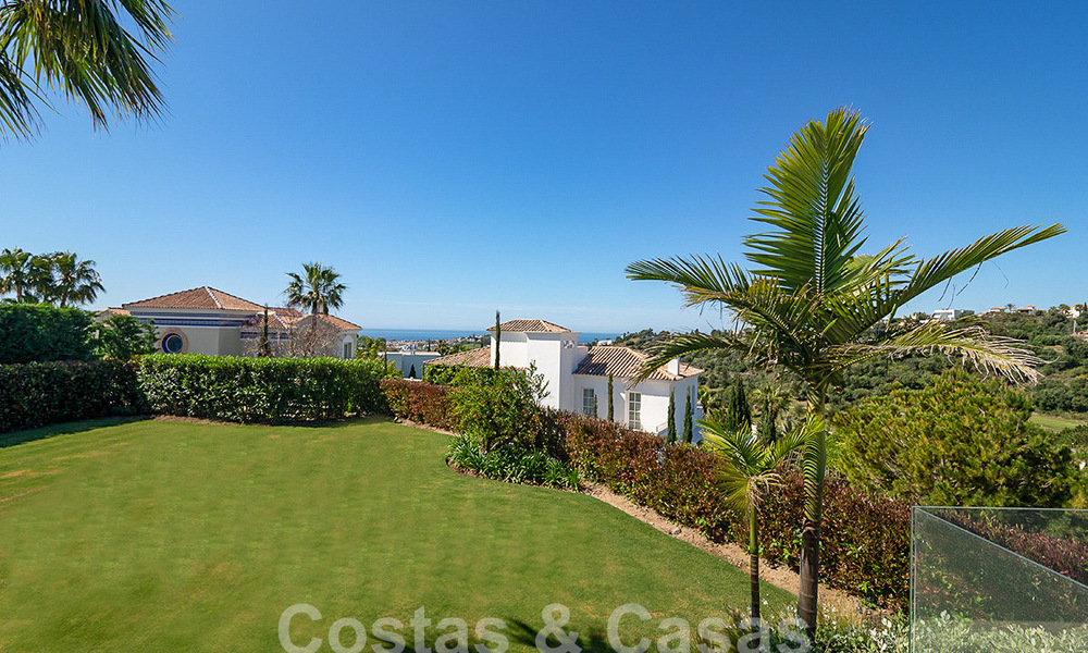 Modernistische luxevilla te koop met magnifiek uitzicht op zee en op de golfbaan in Benahavis - Marbella 54478