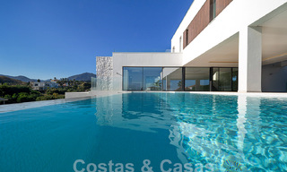 Modernistische luxevilla te koop met magnifiek uitzicht op zee en op de golfbaan in Benahavis - Marbella 54486 