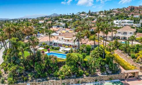 Mediterrane luxevilla te koop met 6 slaapkamers in een geprivilegieerde golfomgeving in Nueva Andalucia’s vallei, Marbella 53165