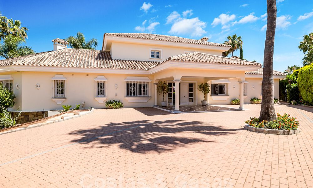 Mediterrane luxevilla te koop met 6 slaapkamers in een geprivilegieerde golfomgeving in Nueva Andalucia’s vallei, Marbella 53172