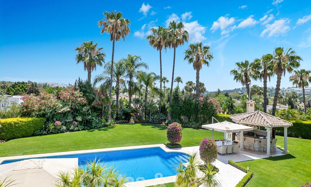 Mediterrane luxevilla te koop met 6 slaapkamers in een geprivilegieerde golfomgeving in Nueva Andalucia’s vallei, Marbella 53174