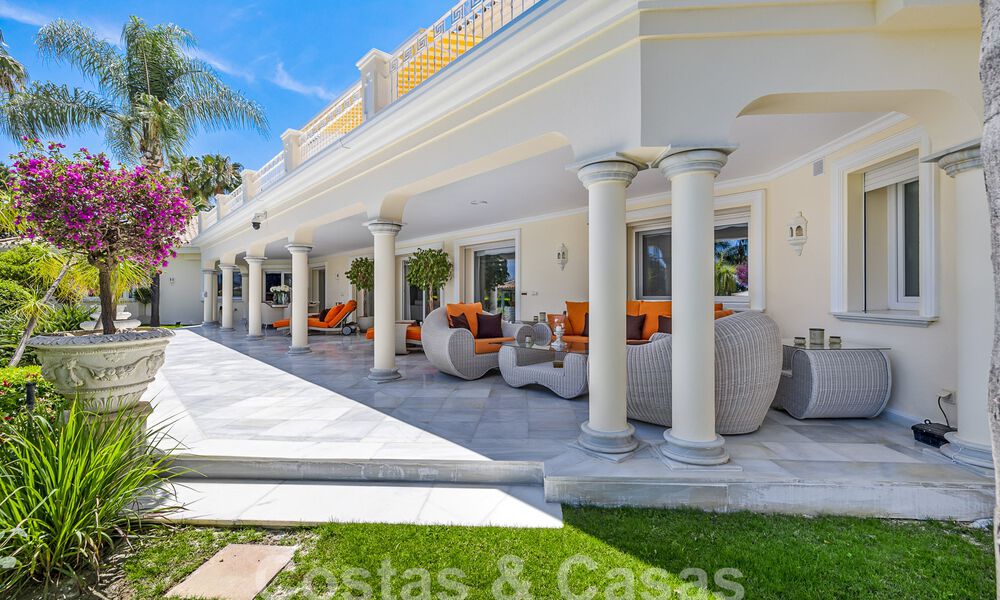 Mediterrane luxevilla te koop met 6 slaapkamers in een geprivilegieerde golfomgeving in Nueva Andalucia’s vallei, Marbella 53177