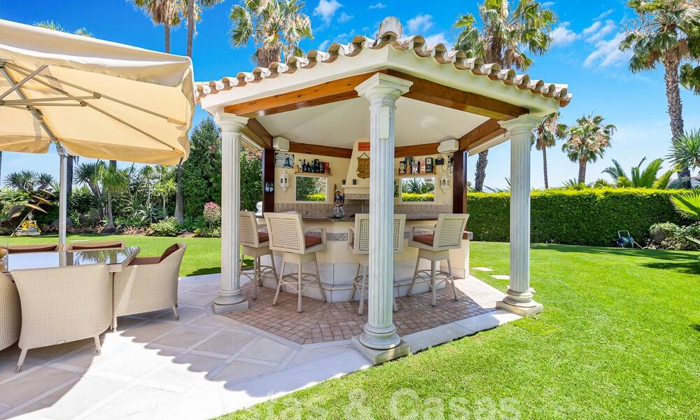 Mediterrane luxevilla te koop met 6 slaapkamers in een geprivilegieerde golfomgeving in Nueva Andalucia’s vallei, Marbella 53181