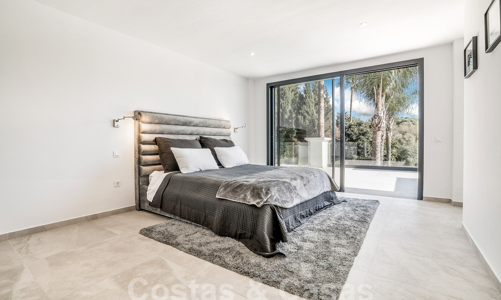 Mediterrane luxevilla te koop met een modernistische uitstraling in Benahavis - Marbella 53093