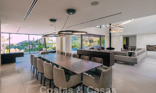 Instapklare, nieuwe, moderne luxevilla met 6 slaapkamers te koop met zeezicht in La Quinta, Marbella - Benahavis 54326 