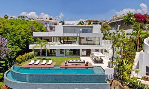 Instapklare, nieuwe, moderne luxevilla met 6 slaapkamers te koop met zeezicht in La Quinta, Marbella - Benahavis 54335