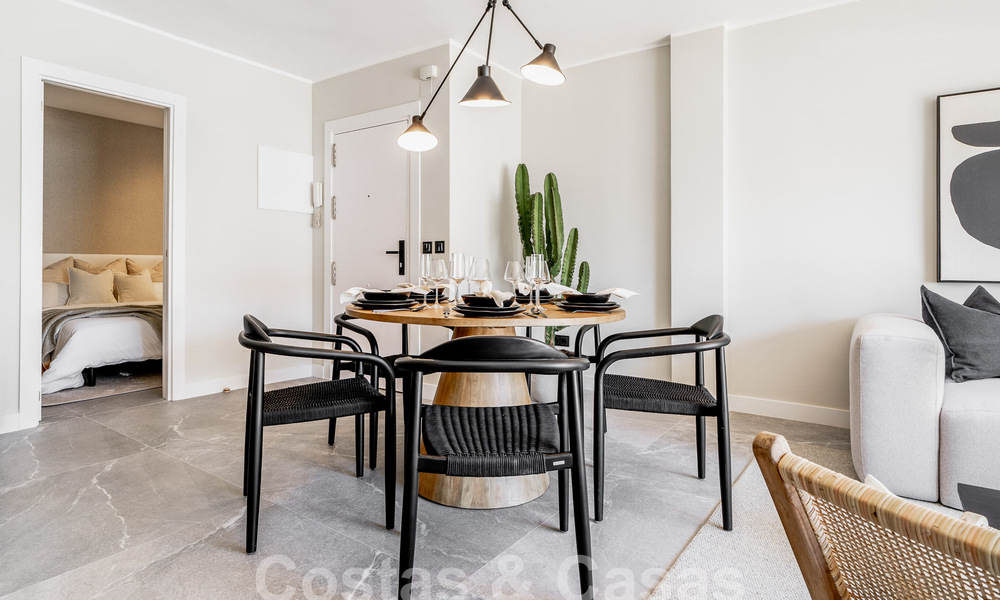 Luxueus gerenoveerd appartement met 4 slaapkamers te koop in het prestigieuze Nueva Andalucia, Marbella 54692