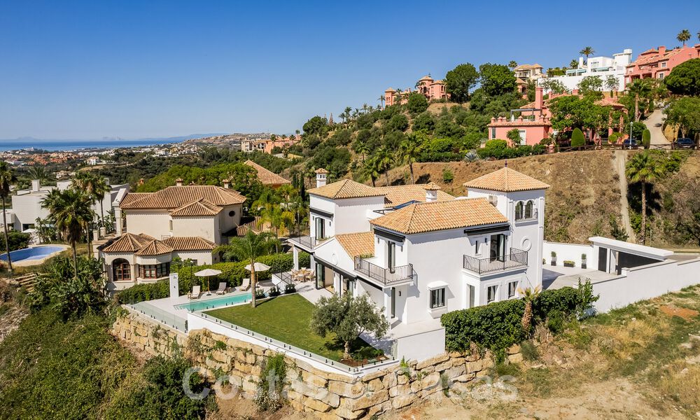 Prestigieuze, Spaanse luxevilla te koop met magnifieke vergezichten in de heuvels van La Quinta, Benahavis - Marbella 54726