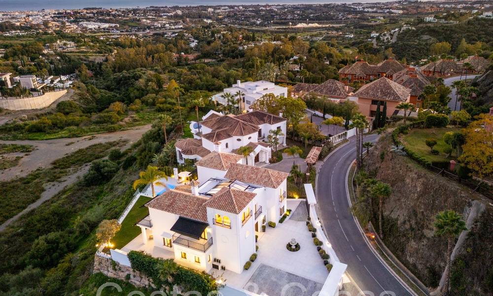 Prestigieuze, Spaanse luxevilla te koop met magnifieke vergezichten in de heuvels van La Quinta, Benahavis - Marbella 64947