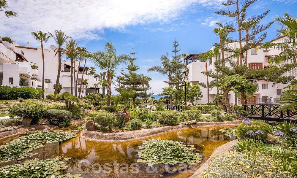 Mondain luxe appartement te koop, in Marina Puente Romano op de Golden Mile van Marbella 53758