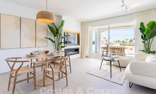 Charmant luxe appartement te koop met panoramisch uitzicht, op wandelafstand van Puerto Banus in Nueva Andalucia, Marbella 54372 