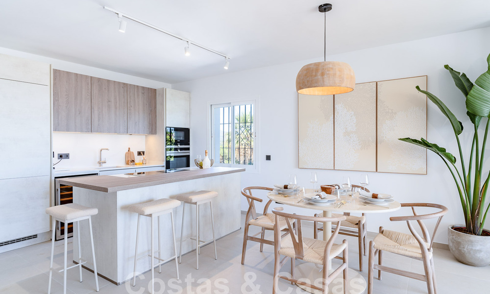 Charmant luxe appartement te koop met panoramisch uitzicht, op wandelafstand van Puerto Banus in Nueva Andalucia, Marbella 54375