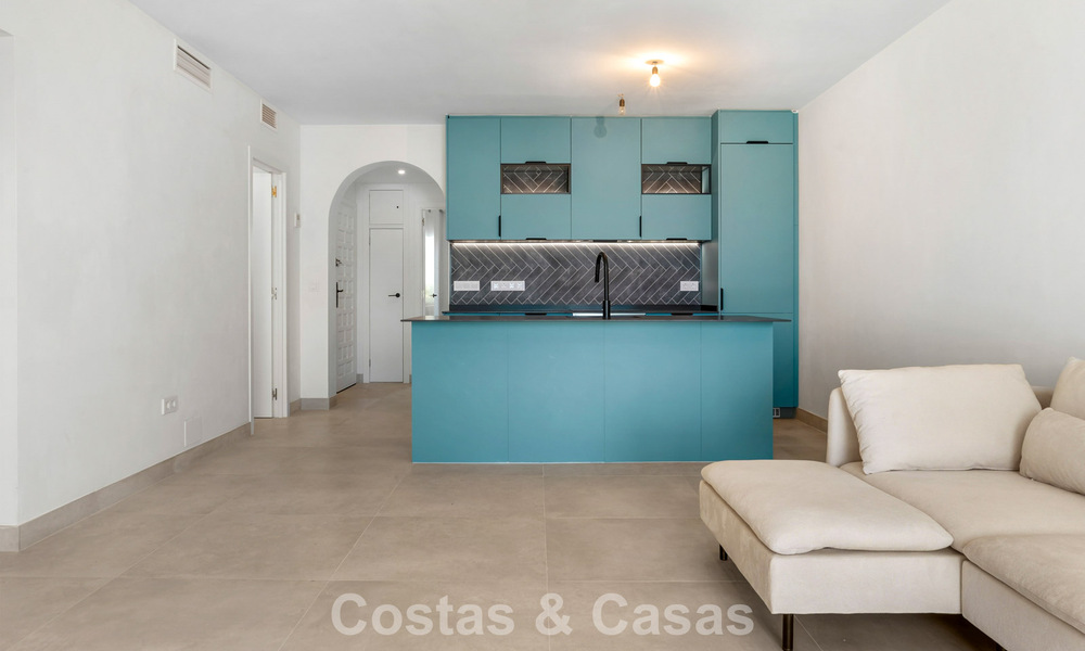 Appartementen te koop op wandelafstand van Puerto Banus in Nueva Andalucia, Marbella 806512