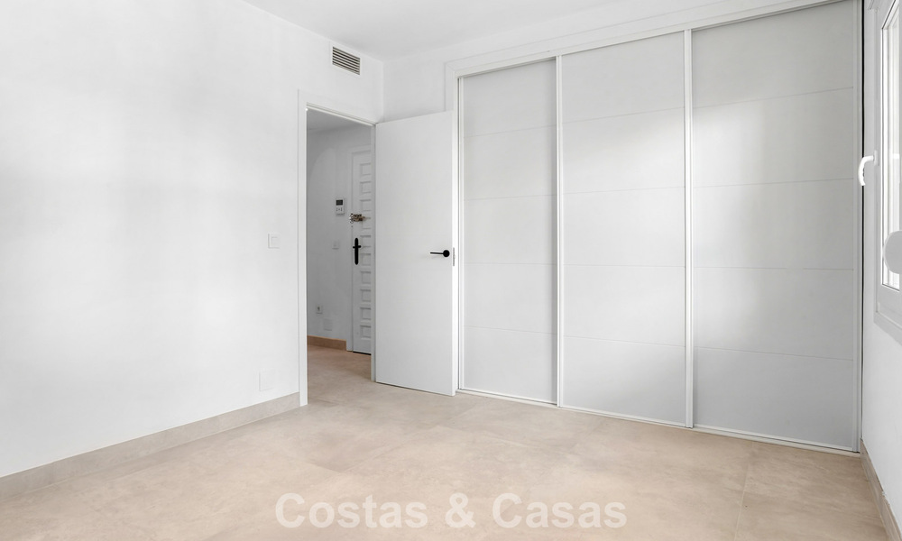 Appartementen te koop op wandelafstand van Puerto Banus in Nueva Andalucia, Marbella 806516