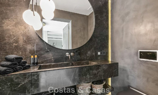 Rustieke luxevilla te koop met een verwarmd privézwembad en eigentijds interieur ten oosten van Marbella centrum 786370 