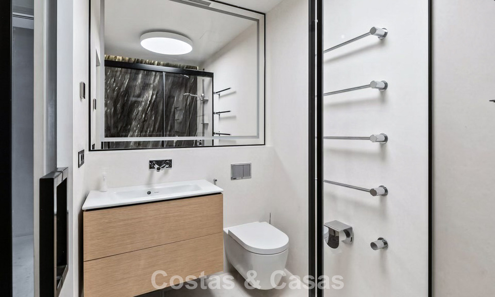 Rustieke luxevilla te koop met een verwarmd privézwembad en eigentijds interieur ten oosten van Marbella centrum 786377