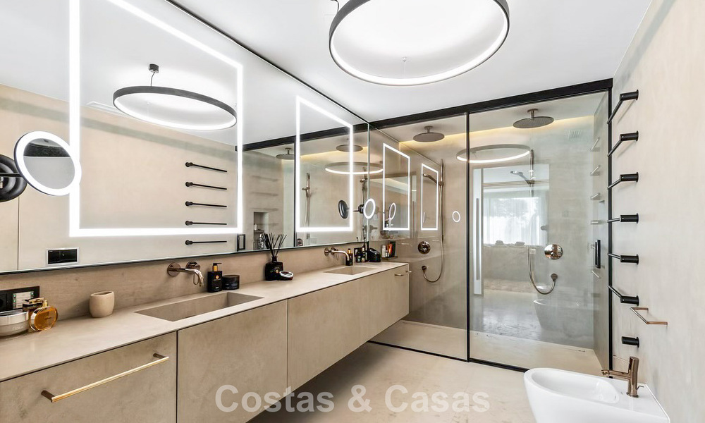 Rustieke luxevilla te koop met een verwarmd privézwembad en eigentijds interieur ten oosten van Marbella centrum 786380