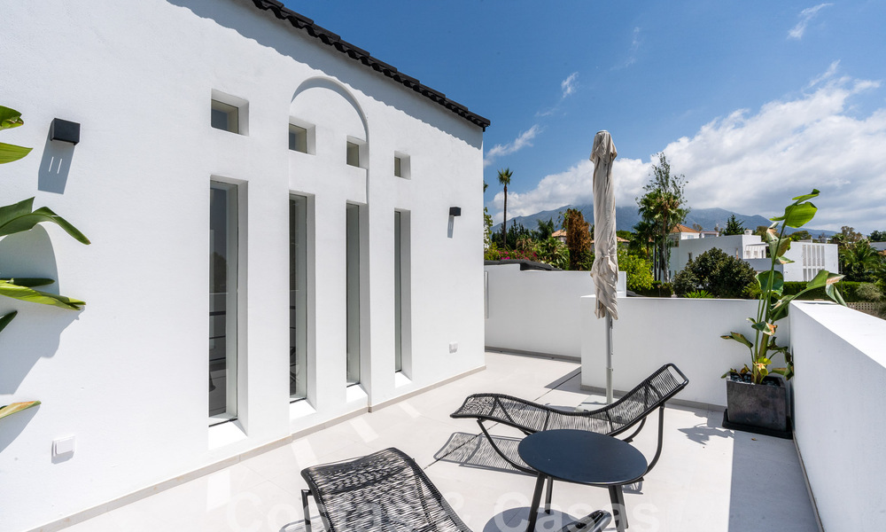 Eigentijds gerenoveerde luxevilla te koop in het hart van Nueva Andalucia’s golfvallei, Marbella 54807