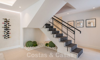 Eigentijds gerenoveerde luxevilla te koop in het hart van Nueva Andalucia’s golfvallei, Marbella 62005 
