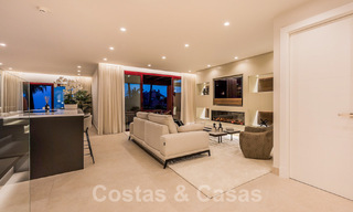 Luxe penthouse te koop in een exclusief strandcomplex op de New Golden Mile, Marbella - Estepona 55119 