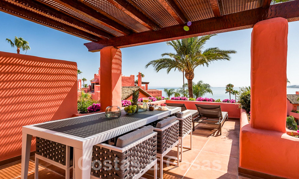 Luxe penthouse te koop in een exclusief strandcomplex op de New Golden Mile, Marbella - Estepona 55128