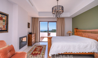 Vrijstaande luxevilla in een klassieke Spaanse stijl te koop met subliem zeezicht in Marbella - Benahavis 55146 