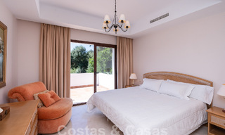 Vrijstaande luxevilla in een klassieke Spaanse stijl te koop met subliem zeezicht in Marbella - Benahavis 55153 