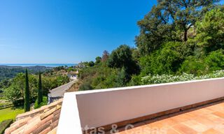 Vrijstaande luxevilla in een klassieke Spaanse stijl te koop met subliem zeezicht in Marbella - Benahavis 55159 