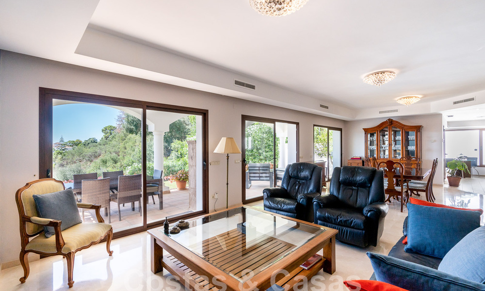 Vrijstaande luxevilla in een klassieke Spaanse stijl te koop met subliem zeezicht in Marbella - Benahavis 55169