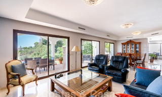 Vrijstaande luxevilla in een klassieke Spaanse stijl te koop met subliem zeezicht in Marbella - Benahavis 55169 