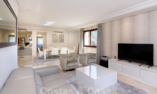 Luxueus tuinappartement te koop in een frontlinie strandcomplex op de New Golden Mile tussen Marbella en Estepona 55293 