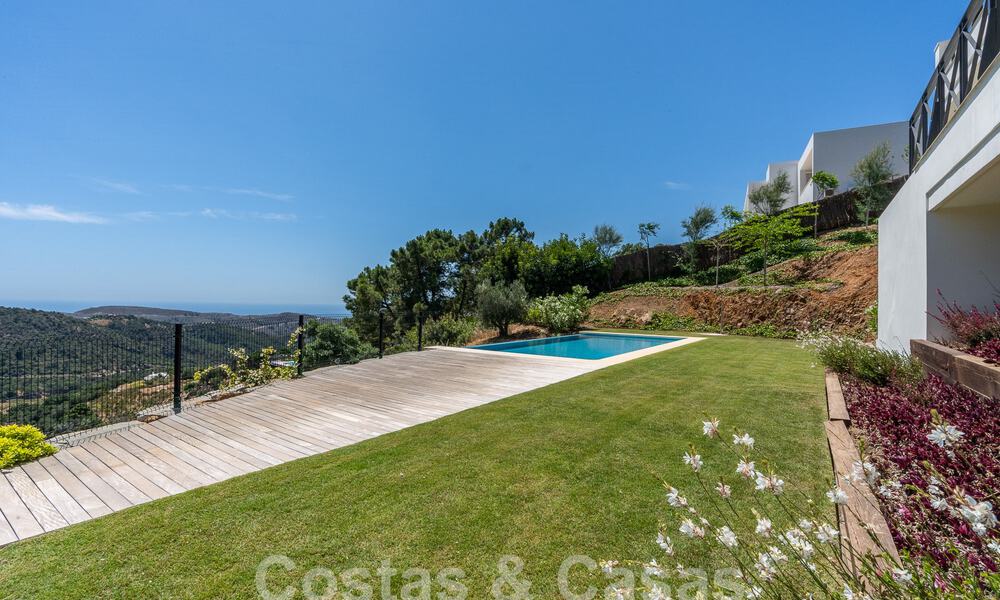Luxevilla in een moderne-Andalusische stijl te koop in een fantastische, natuurlijke omgeving van Marbella - Benahavis 55221
