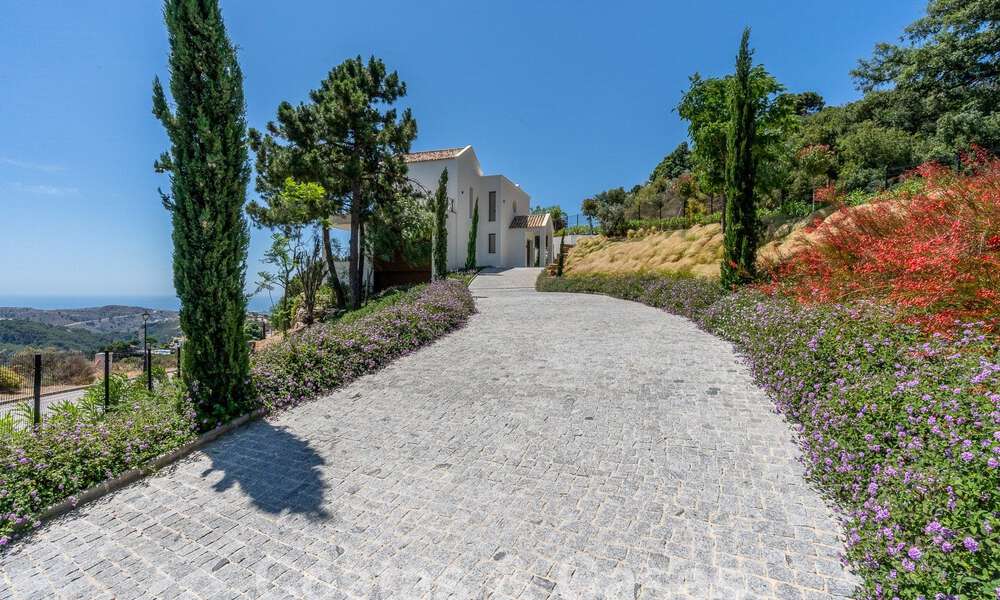 Luxevilla in een moderne-Andalusische stijl te koop in een fantastische, natuurlijke omgeving van Marbella - Benahavis 55225