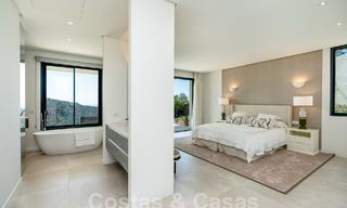 Luxevilla in een moderne-Andalusische stijl te koop in een fantastische, natuurlijke omgeving van Marbella - Benahavis 55233 