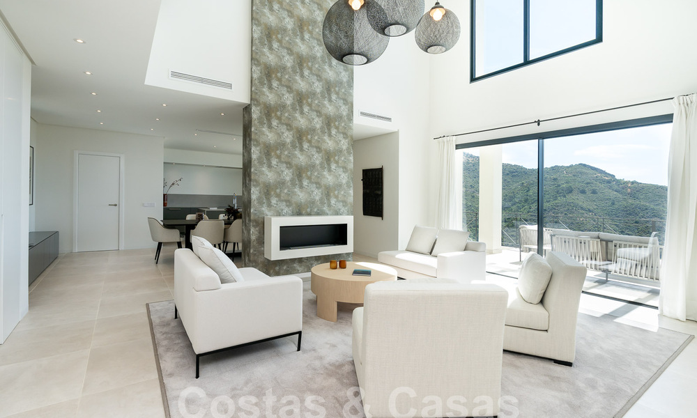 Luxevilla in een moderne-Andalusische stijl te koop in een fantastische, natuurlijke omgeving van Marbella - Benahavis 55238