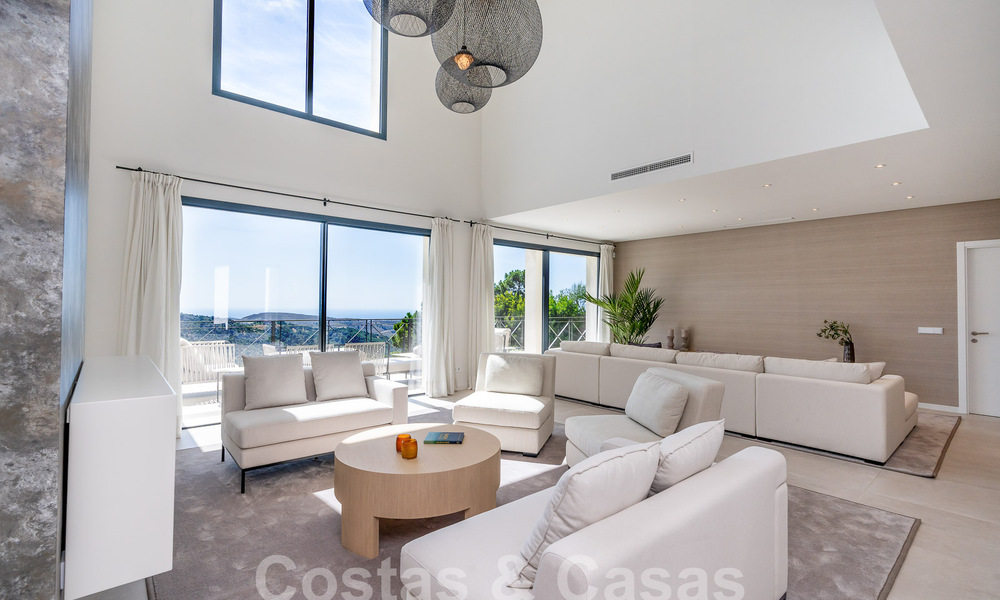 Luxevilla in een moderne-Andalusische stijl te koop in een fantastische, natuurlijke omgeving van Marbella - Benahavis 55240