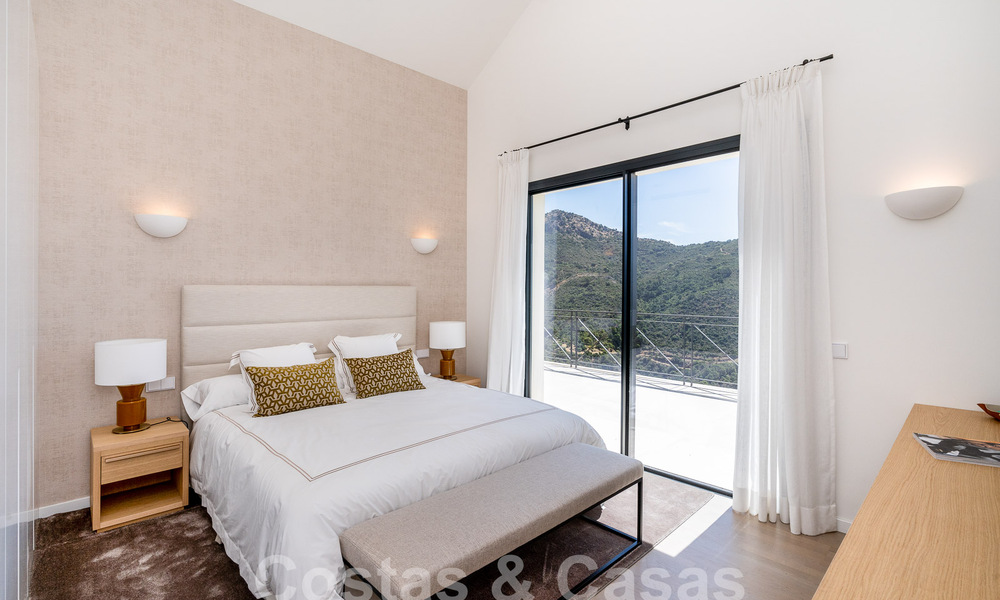 Luxevilla in een moderne-Andalusische stijl te koop in een fantastische, natuurlijke omgeving van Marbella - Benahavis 55262
