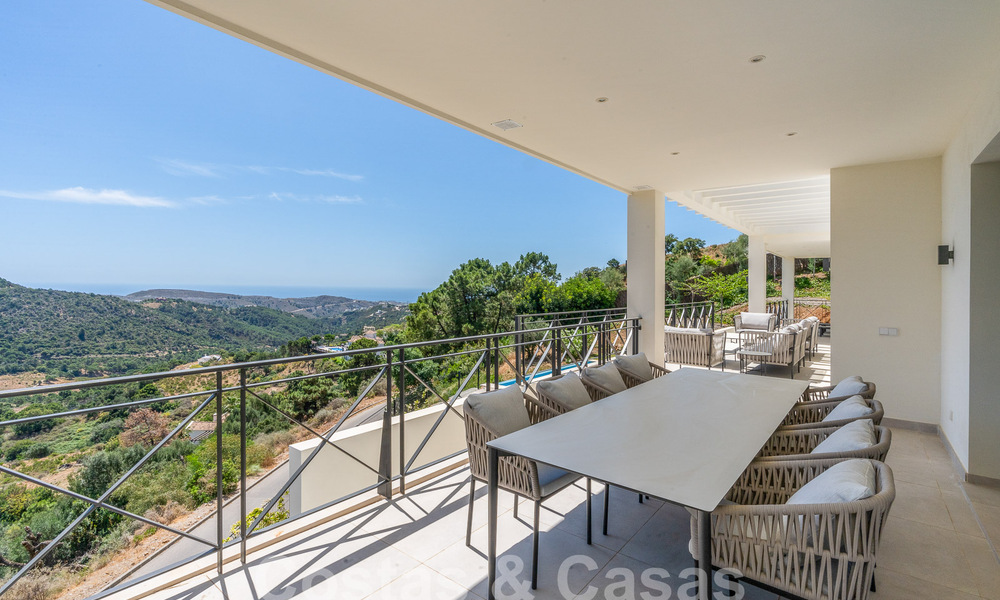 Luxevilla in een moderne-Andalusische stijl te koop in een fantastische, natuurlijke omgeving van Marbella - Benahavis 55273