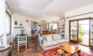 Spaanse luxevilla te koop met panoramisch uitzicht in een gated community omgeven door natuur in Marbella - Benahavis 55335 