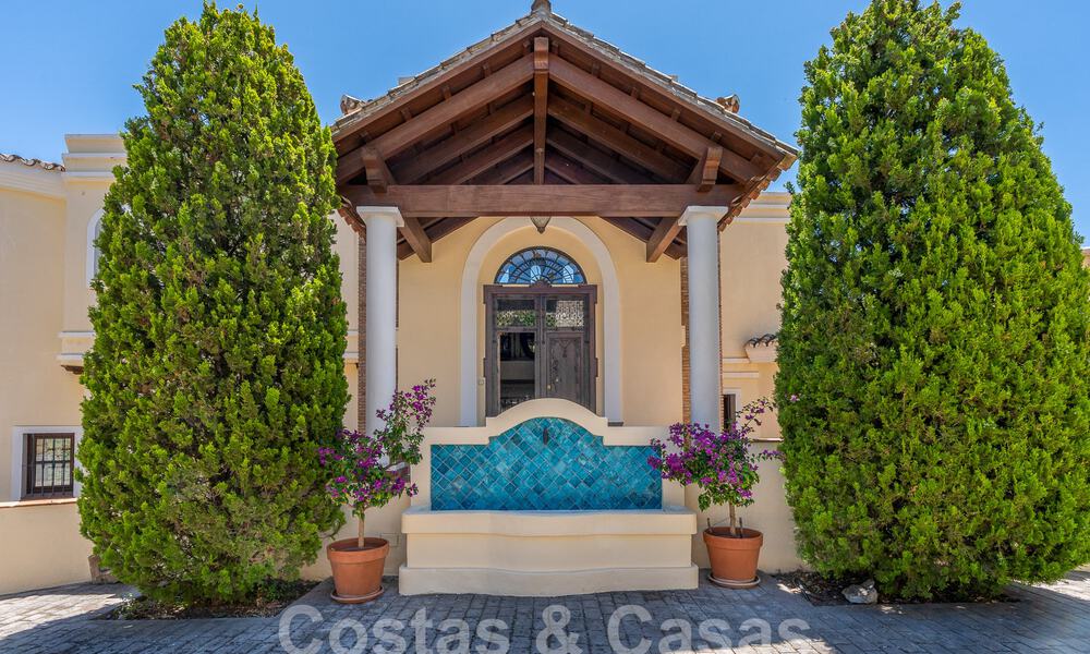 Spaanse luxevilla te koop met panoramisch uitzicht in een gated community omgeven door natuur in Marbella - Benahavis 55360
