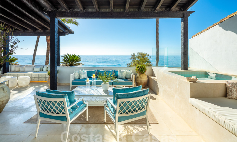 Luxueus beachfront penthouse te koop met frontaal zeezicht in Puente Romano op de Golden Mile van Marbella 55076