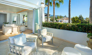 Luxueus beachfront penthouse te koop met frontaal zeezicht in Puente Romano op de Golden Mile van Marbella 55078 