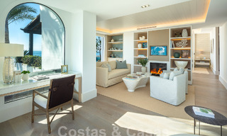Luxueus beachfront penthouse te koop met frontaal zeezicht in Puente Romano op de Golden Mile van Marbella 55080 