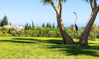 Statige luxe mansion in Andalusische stijl met zeezicht in de golfvallei van Nueva Andalucia, Marbella 55667 