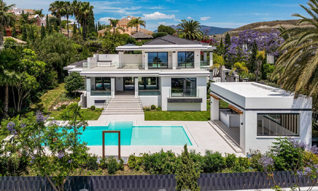 Nieuwe, modernistische designervilla te koop met uitzicht op de golfbaan in een golfresort, Marbella - Benahavis 55435