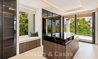 Nieuwe, modernistische designervilla te koop met uitzicht op de golfbaan in een golfresort, Marbella - Benahavis 55482 