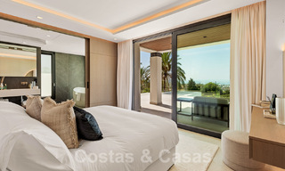 Nieuwe, modernistische designervilla te koop met uitzicht op de golfbaan in een golfresort, Marbella - Benahavis 55486 
