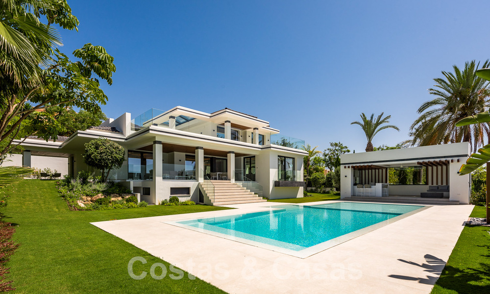 Nieuwe, modernistische designervilla te koop met uitzicht op de golfbaan in een golfresort, Marbella - Benahavis 55508